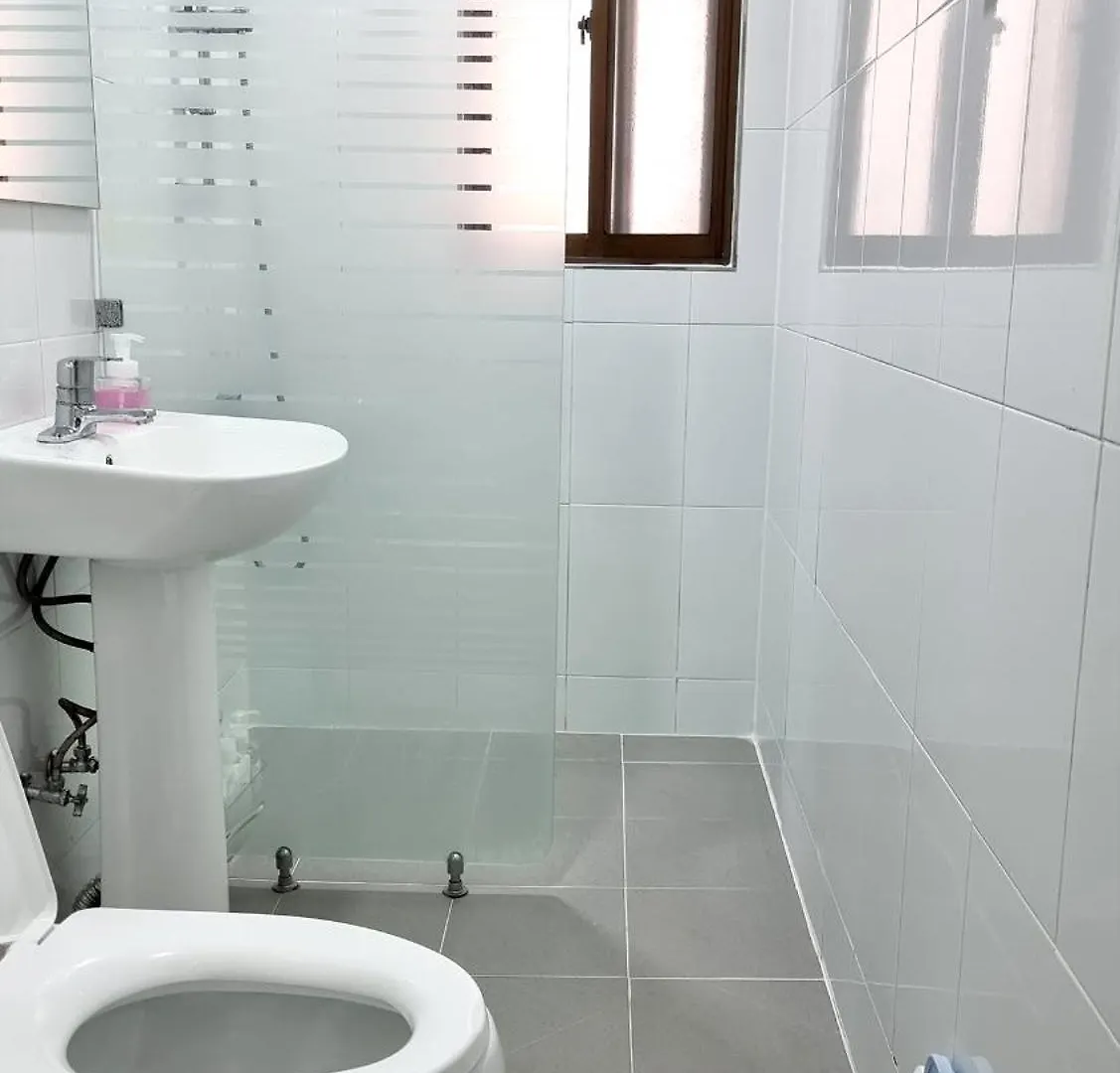 Y202 & B201 Near Hongdae Univ Station Hotel Seoul Guest house