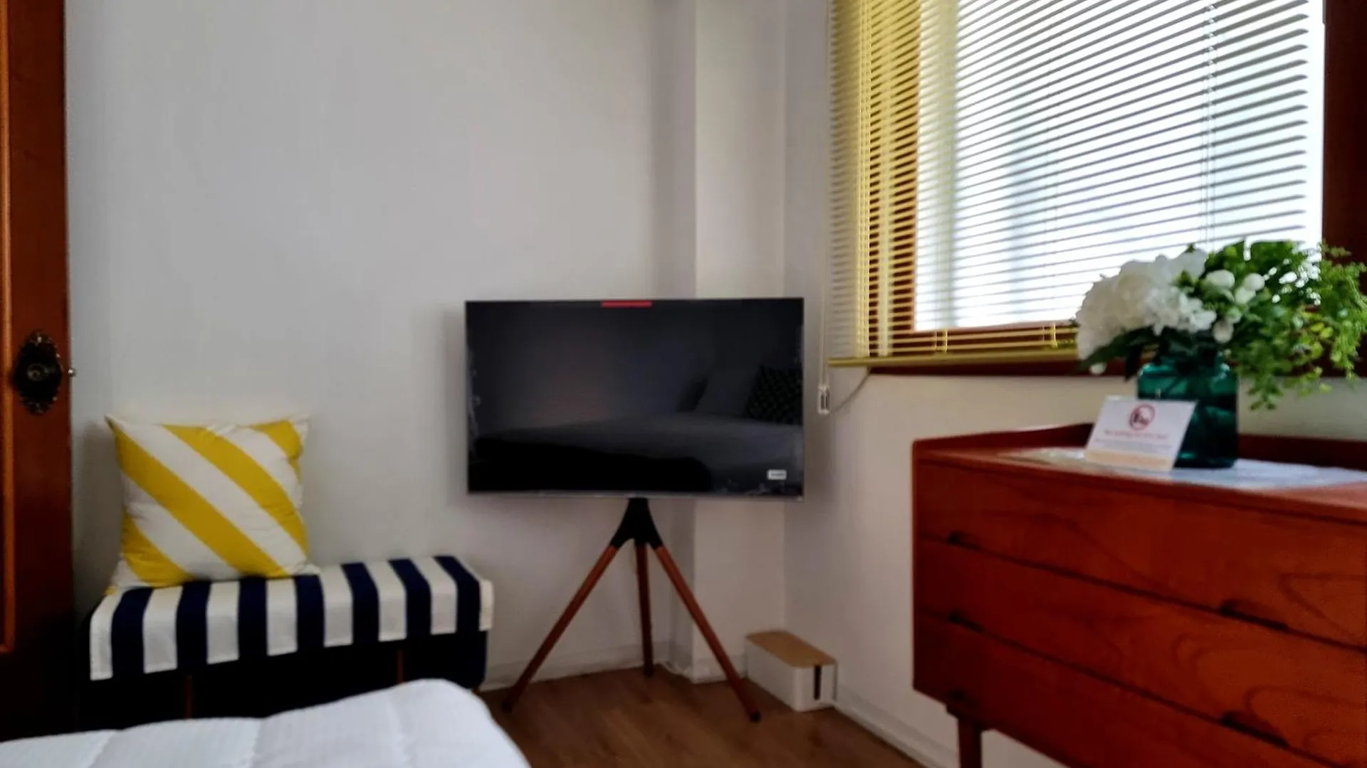 Y202 & B201 Near Hongdae Univ Station Hotel Seoul