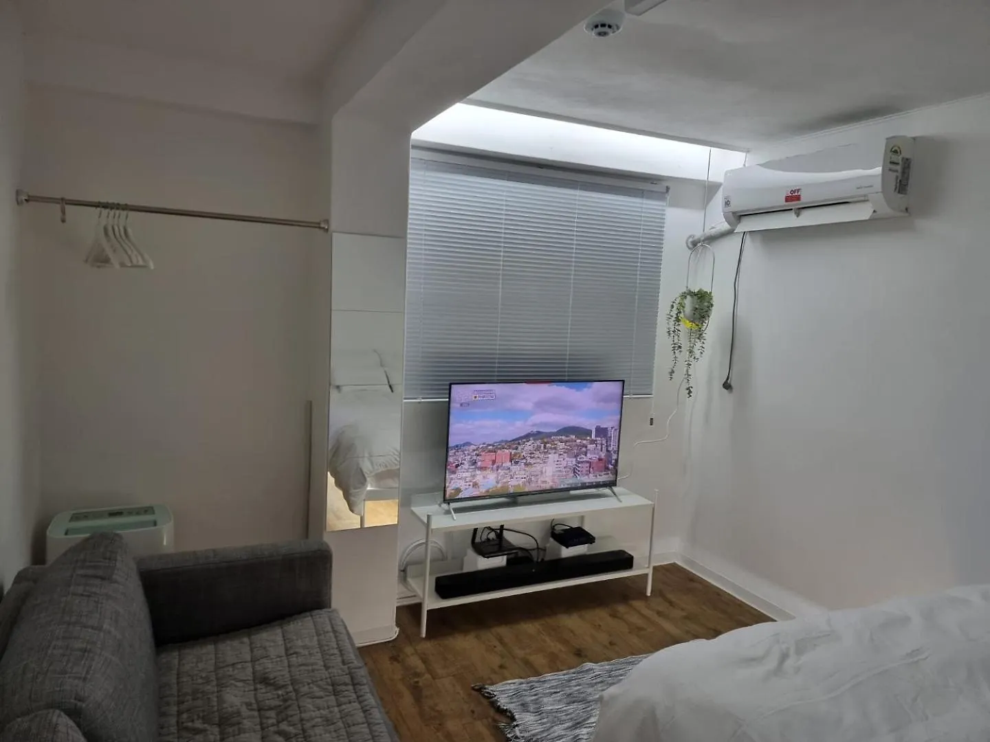 Y202 & B201 Near Hongdae Univ Station Hotel Seoul Guest house